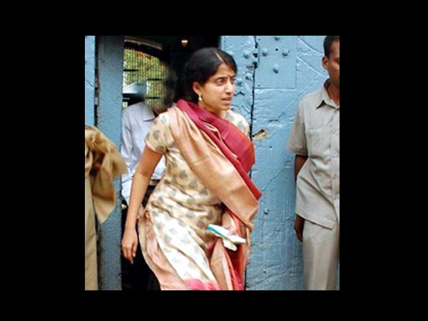 పిక్చర్స్: జగన్ పార్టీ క్రౌడ్ పుల్లర్స్