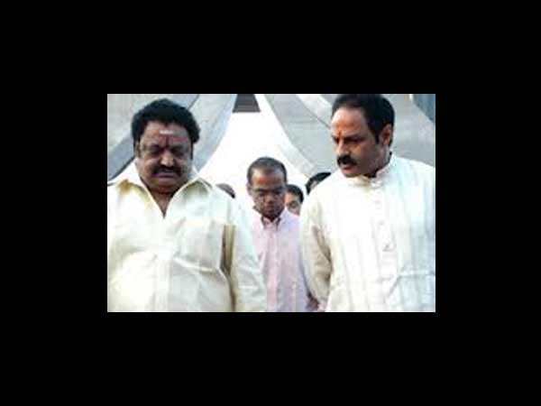 కోల్డ్వార్: హరికృష్ణ వర్సెస్ బాలకృష్ణ