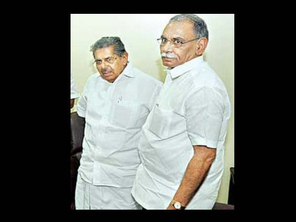 పిక్చర్స్: అప్పుడు అంతా కెవిపినే, ఇప్పుడు స్ట్రగుల్