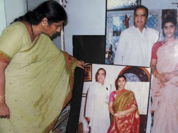 ఇదేమిటి బ్రదర్?: సోదరికి హరికృష్ణ, బావకు బాలయ్య