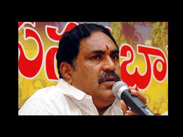 బాబు సేన: నోరు చేసుకోవడమే.. (పిక్చర్స్)