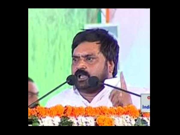 మనసులు విరిగినా..!: పదవిసలు
