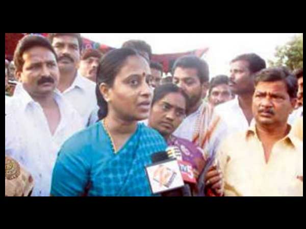చిత్రాలు: కెసిఆర్పై ఢీ అంటే ఢీ