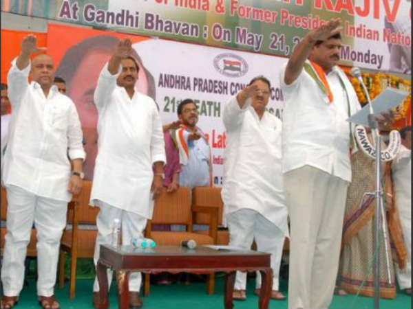 'ఆల్పార్టీ' వ్యూహం: జైల్లో జగన్...