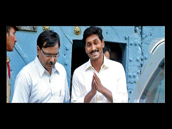 ఇయర్వ్యూ: జగన్ అరెస్ట్, ఎన్టీఆర్ ఫ్యామిలీ ఢీ