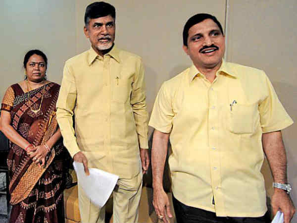ఇయర్వ్యూ: జగన్ అరెస్ట్, ఎన్టీఆర్ ఫ్యామిలీ ఢీ