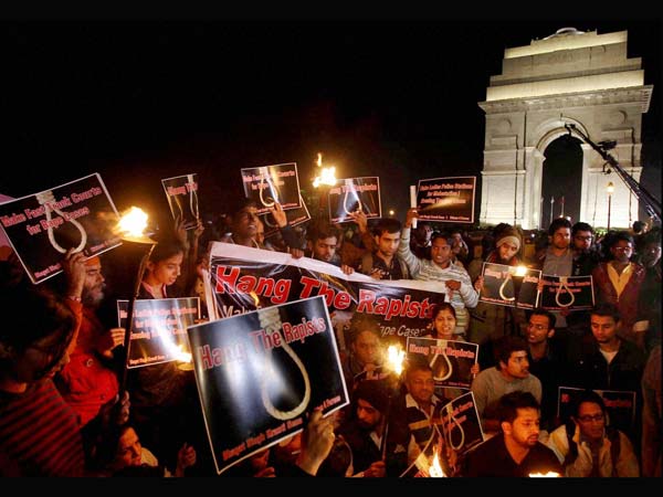Delhi gangrape: Protesters gather at Jantar Mantar Delhi gangrape: Protesters gather at Jantar Mantar