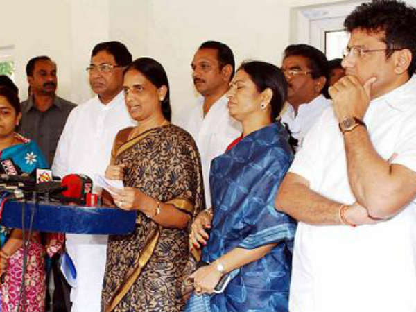 న్యూ ఇయర్లోకి మన నేతలు ఇలా ఎంటరయ్యారు!!!