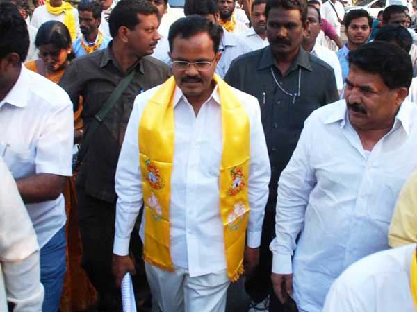 ఫొటోలు: బాబుపై అలిగితే ఎగ్జిట్ రెడీ?