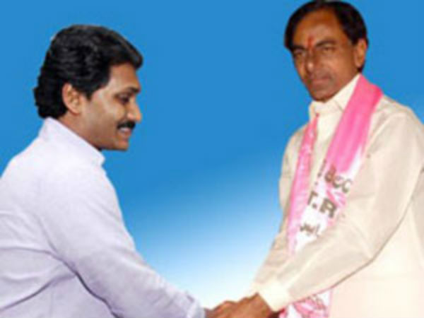 దెబ్బతిన్నబెబ్బులి టిడిపి:ఫ్యామిలీ ప్యాక్, క్యాడర్ అటాక్