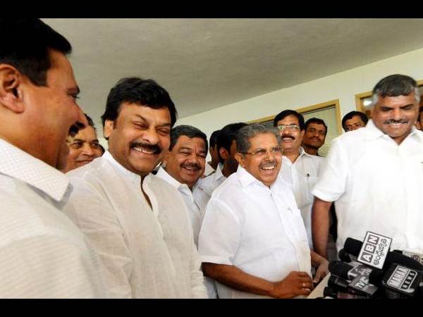 కెసిఆర్ చెప్పిందే జరగనుందా?(ఫోటోలు)