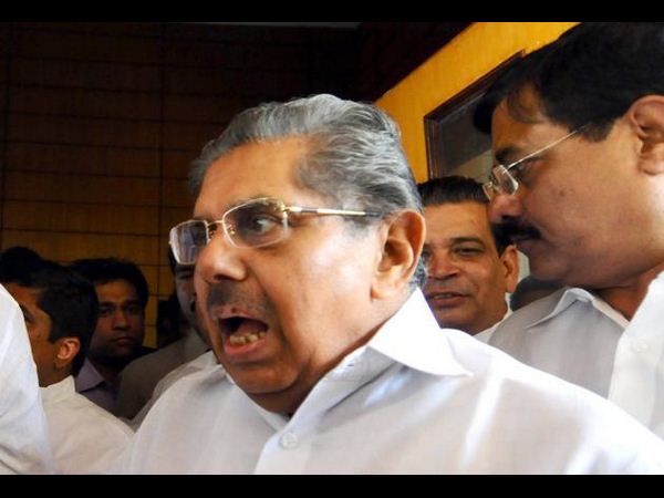 ఫొటోలు: తెలంగాణపై సంప్రదింపుల సందడే