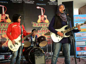 Kashmiri girl band falls silent Kashmiri girl band falls silent