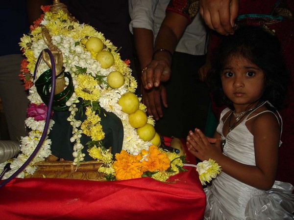 అ ఆ ఇ ఈ...: అక్షరాభ్యాసం(ఫోటోలు)