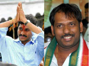 YS Jagan and Gottipati Ravi Kumar YS Jagan and Gottipati Ravi Kumar