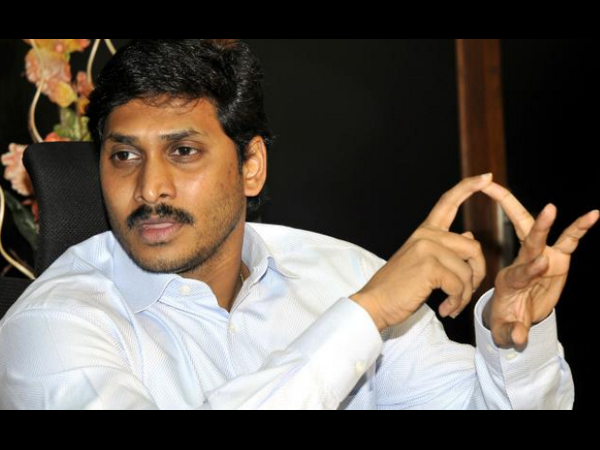 తారుమారు: కాంగ్లో 'జగన్' గజిబిజి(పిక్చర్స్)