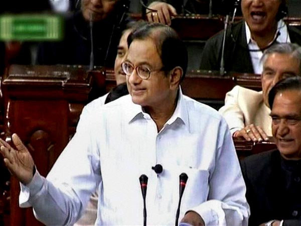 పిక్చర్స్: చిద్దూ బడ్జెట్, పదనిసలు