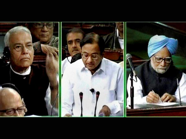 పిక్చర్స్: చిద్దూ బడ్జెట్, పదనిసలు
