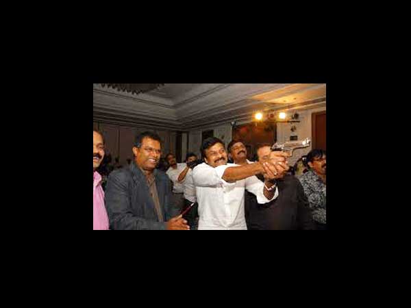 ఫొటోలు: చిరు సహా ముగ్గురే..