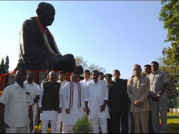 చిత్రాలు: స్థాయీ సంఘాలపై అవగాహన