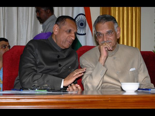 చిత్రాలు: స్థాయీ సంఘాలపై అవగాహన