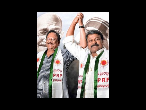 జగన్పై టాలీవుడ్ మమకారం!(పిక్చర్స్)