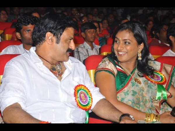 ఫొటోలు: పొలిటికల్ పార్టీలకు స్టార్ ఇమేజ్