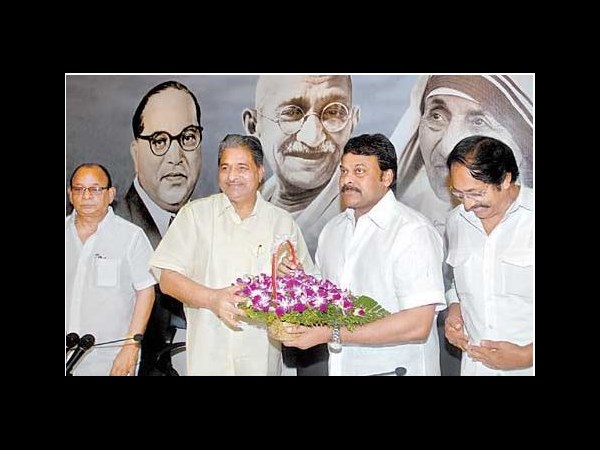 ఫొటోలు: చిరంజీవికి అధిష్టానం సంకేతాలు