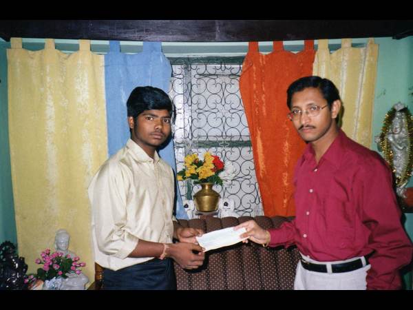 దుబాయ్: పదేళ్ల వాసవి కృప