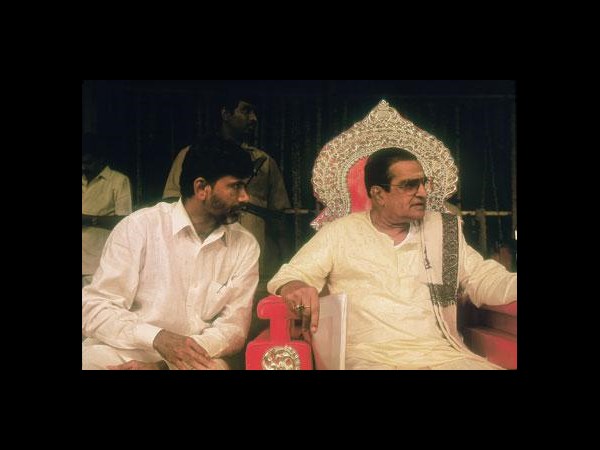 ఎన్టీఆర్ నుండి జగన్ దాకా: లోకేష్కు సవాల్(పిక్చర్స్)