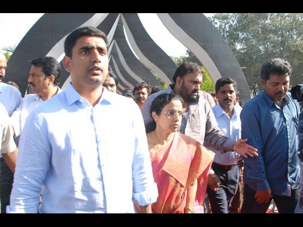 ఎన్టీఆర్ నుండి జగన్ దాకా: లోకేష్కు సవాల్(పిక్చర్స్)