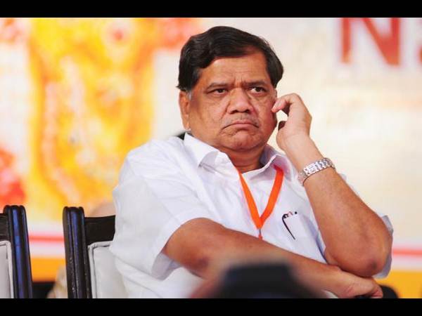 ఊరట ఎవరికో? ఊరడింపు ఎవరికో? (పిక్చర్స్)