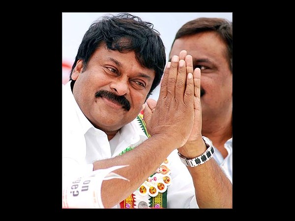 తారల ఎన్ని'కలలు': ప్రచారంలో ముద్దుగుమ్మ(పిక్చర్స్)