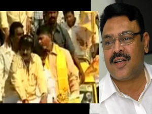 Grand welcome to Chandrababu Grand welcome to Chandrababu