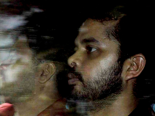 Sreesanth fell in Dawood's hawkeye post Bhajji slapgate row Sreesanth fell in Dawood's hawkeye post Bhajji slapgate row