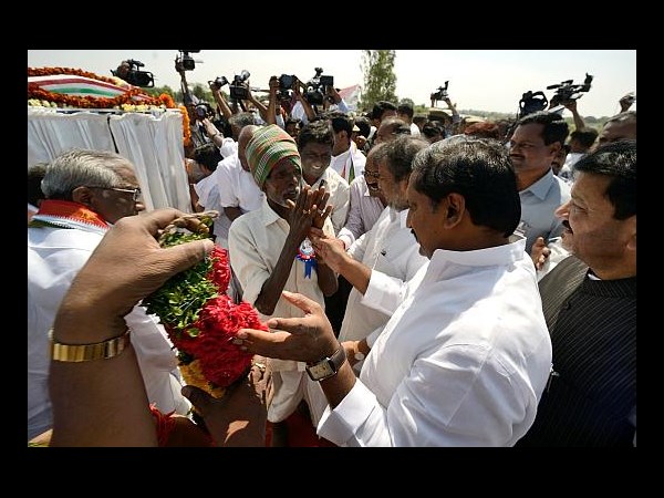 కిరణ్ ససేమీరా అంటే...