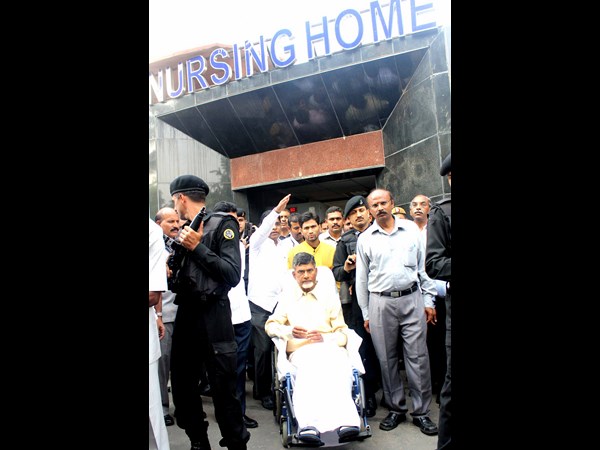 ఢిల్లీలో బాబు