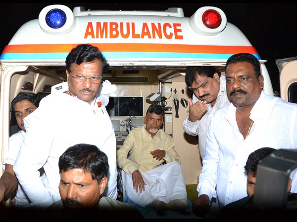 అంబులెన్సులోకి
