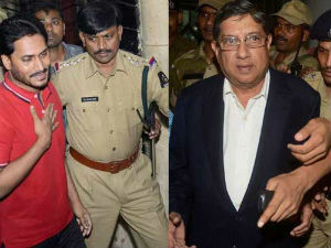 Srinviasan appears before court in YS Jagan case Srinviasan appears before court in YS Jagan case