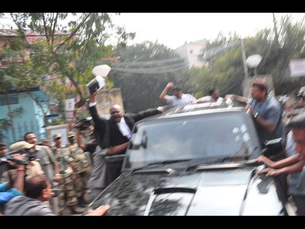జగన్ 10