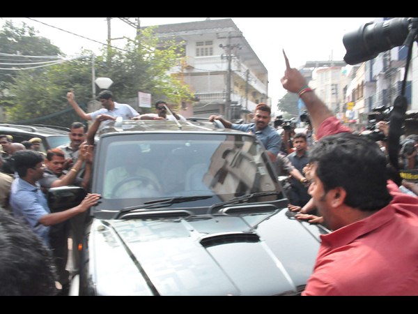 జగన్ 12