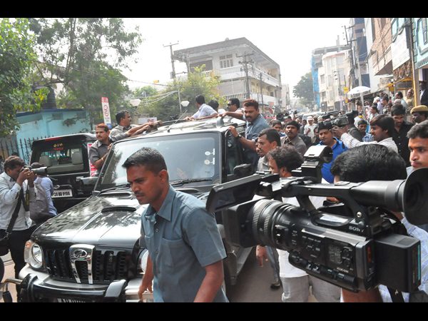 జగన్ 13