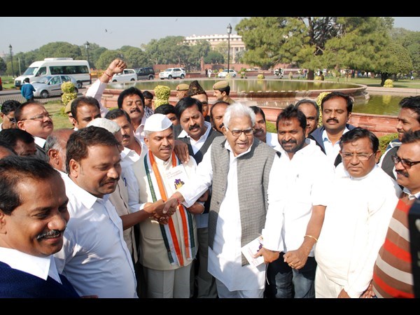 తెలంగాణ జెఎసి నేతలు..