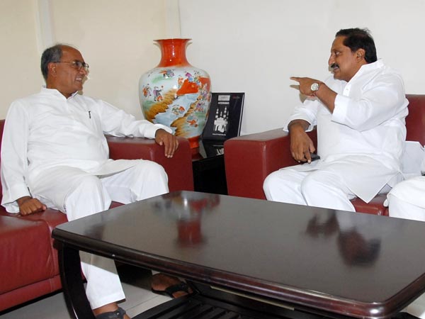 Digvijay Singh and Kiran Kumar Reddy Digvijay Singh and Kiran Kumar Reddy