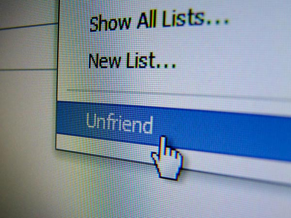 Girl unfriends boy on Facebook Girl unfriends boy on Facebook