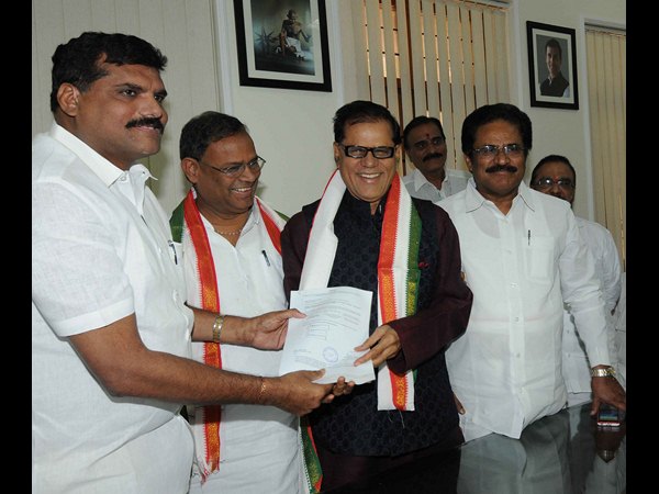 టిఎస్సార్