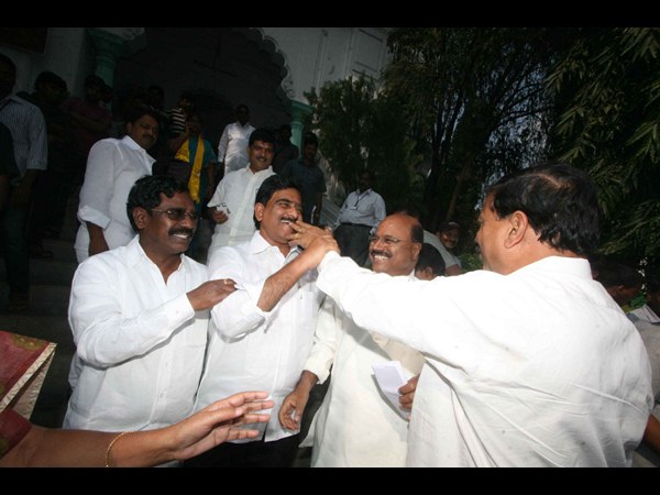 చలోక్తులు