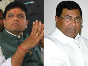 Jana Reddy and Sridhar babu fires at CM Kiran Jana Reddy and Sridhar babu fires at CM Kiran