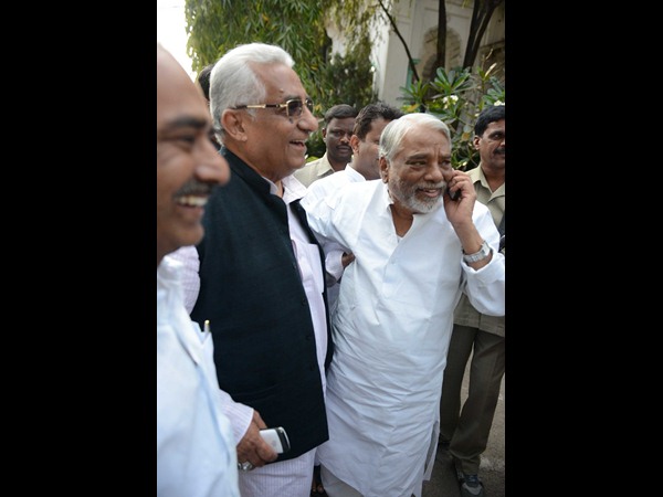 ఖాన్తో కేశవరావు ఇలా..