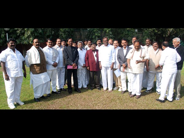 కెసిఆర్ ఢిల్లీ షో
